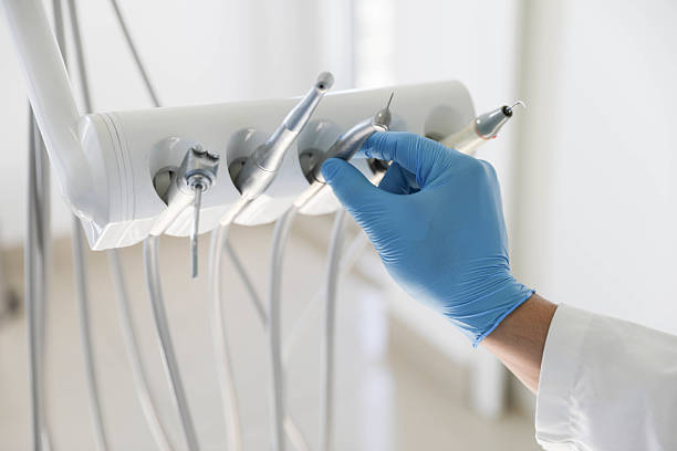 Professional Tooth Extraction technician working in Montpelier, IN